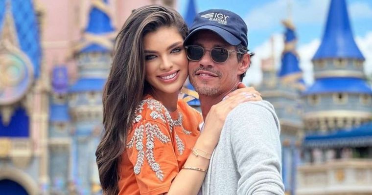Marc Anthony y Nadia Ferreira están más enamorados que nunca.