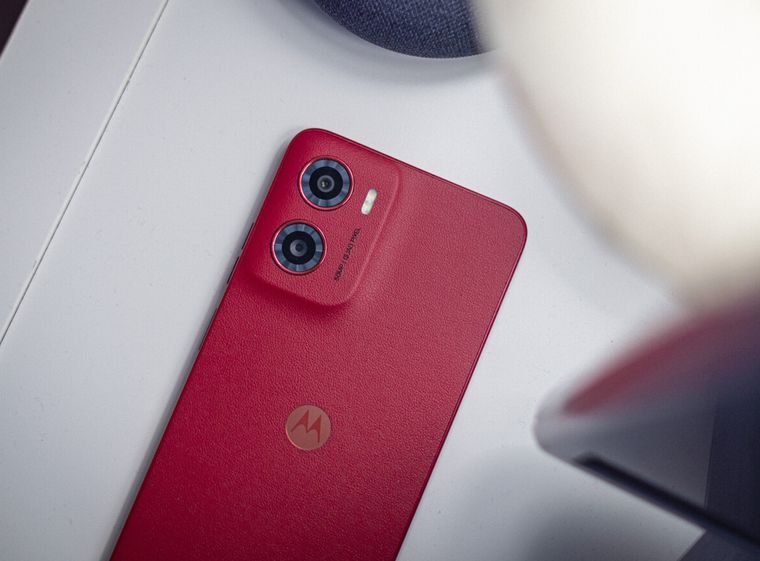 El Moto G05 se destaca por su equilibrio entre precio y prestaciones, con batería de 5200 mAh, sensor de huellas y un descuento del 42 %. El Moto G05 se destaca por su equilibrio entre precio y prestaciones, con batería de 5200 mAh, sensor de huellas y un descuento del 42 %.