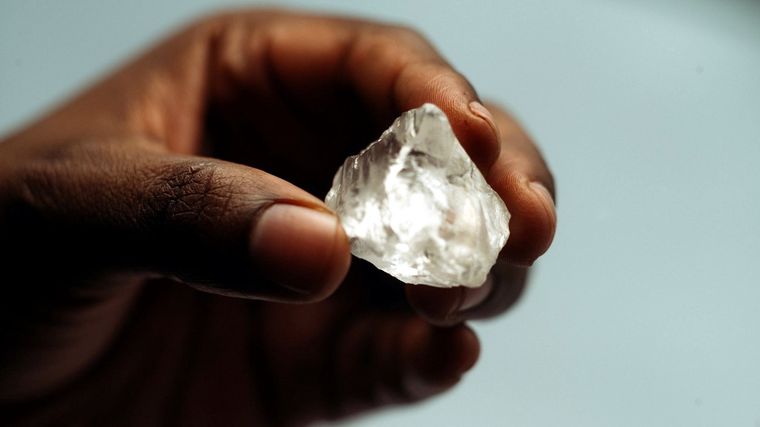 Un diamante parecido al de la imagen fue hallado en India. Foto: TatlerAsia.