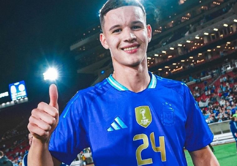 Valentín Carboni, el refuerzo que está a punto de abrochar Racing. Foto: Twitter @gastonedul Valentín Carboni, el refuerzo que está a punto de abrochar Racing. Foto: Twitter @gastonedul