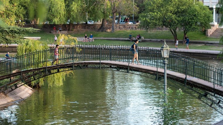 El inicio de la semana mantendrá el tiempo estable y temperaturas en ascenso, con condiciones favorables también en cordillera. El inicio de la semana mantendrá el tiempo estable y temperaturas en ascenso, con condiciones favorables también en cordillera.