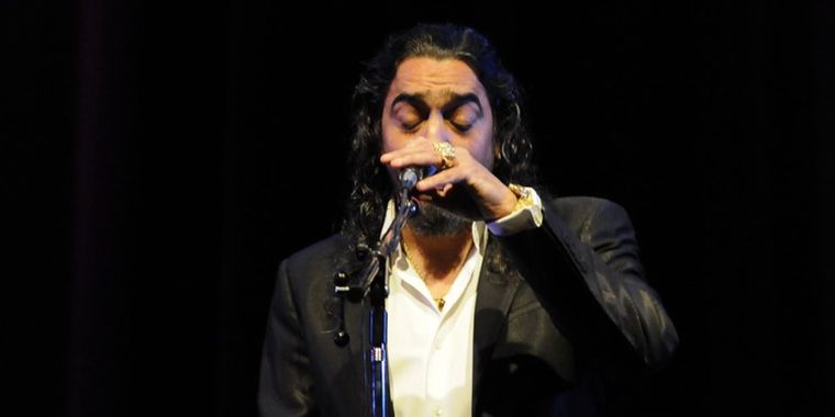 El cantaor flamenco, un gran tipo, además de todo. Foto: Alf Ponce / MDZ