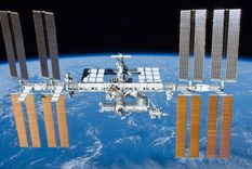 La Estación Espacial Internacional (EEI), donde están los cosmonautas rusos. Foto: National Geographic
