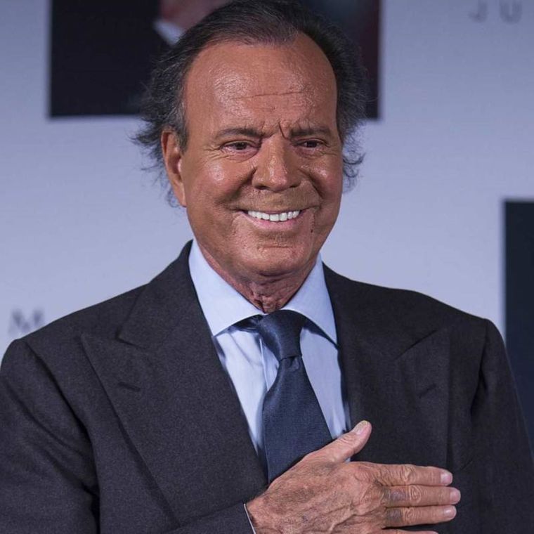 Julio Iglesias tuvo problemas en el aeropuerto de Punta Cana. Foto: Getty Images