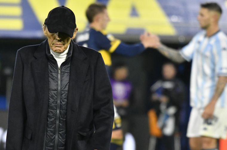Miguel Ángel Russo dejó afuera de las prácticas a cuatro futbolistas de Boca.