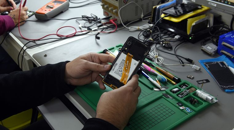 Producción de tecnología en Tierra del Fuego en la mira tras la eliminación de aranceles. Foto: ALF PONCE MERCADO / MDZ