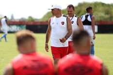 Juan Manuel Llop le respondió fuertemen a Lisandro Martínez por sus dichos contra él.