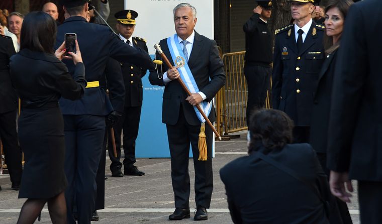 El Gobernador Alfredo Cornejo y los intendentes: cómo están en la encuesta.