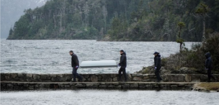 El traslado del cuerpo de la turista Foto: NA