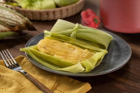 Humita en chala con queso derretido y corazón criollo. Foto: La opinión austral