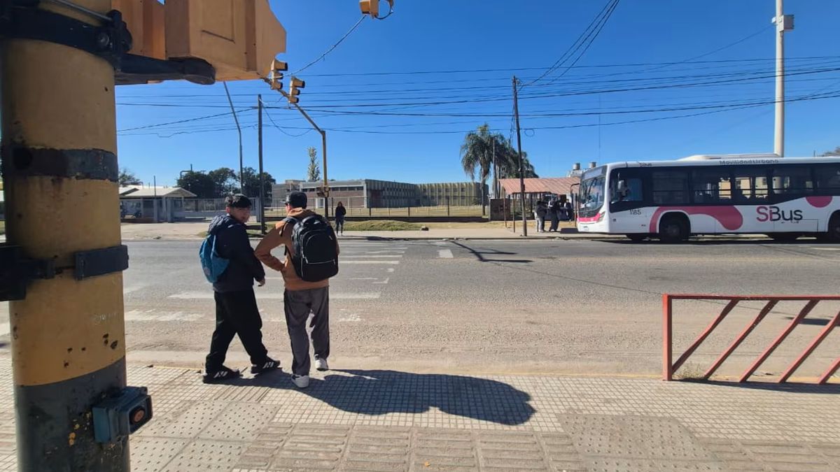 Córdoba: una nena de 12 años fue atropellada al salir de la escuela y está en grave estado