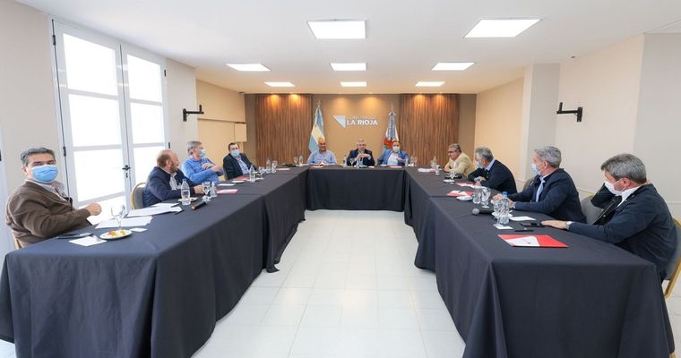Alberto Fernández con los gobernadores del Frente de Todos