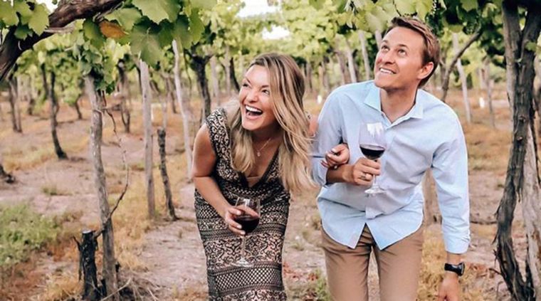 Turistas disfrutando Mendoza vitivinícola. Foto: Instagram