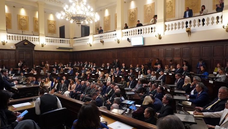 Un intendente anunció que evalúa desdoblar las elecciones Foto: Rodrigo DAngelo / MDZ