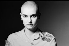 Nothing compares  U fue la canción que llevó al estrellato a Sinéad O Connor.