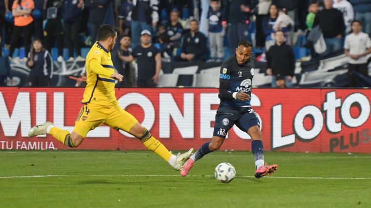 Sebastián Villa volverá a estar en la vereda de enfrente de Boca con los colores de Independiente Rivadavia.