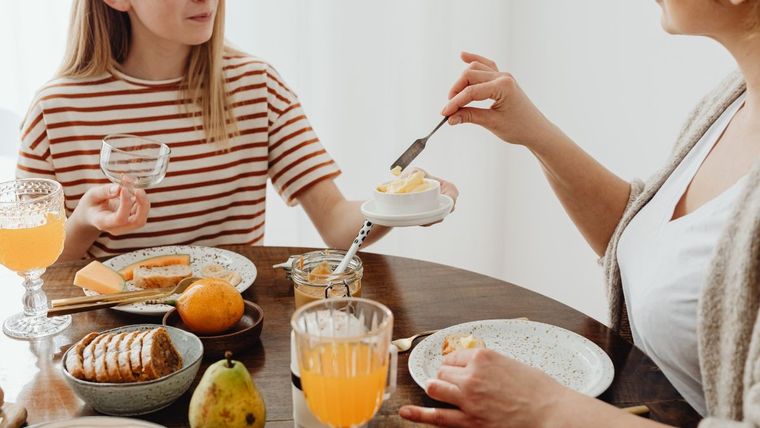 Prepara opciones de desayuno saludables y rápidas, tu cuerpo notará el cambio. Foto: Archivo
