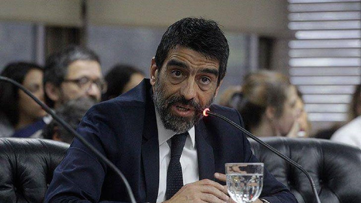 Quién es Rodolfo Tailhade, el diputado kirchnerista denunciado por presunto espionaje