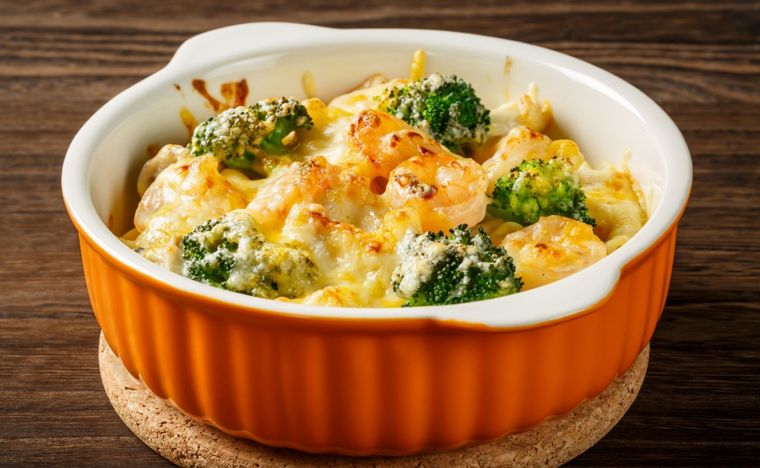 Macarrones con brócoli y gambas Una receta simple y en pocos pasos para sorprender a tu familia. Foto: Shutterstock