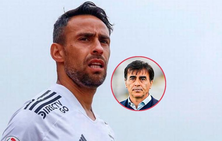 Jorge Valdivia Jorge Valdivia criticó las declaraciones del técnico de Colo Colo, Gustavo Quinteros.
