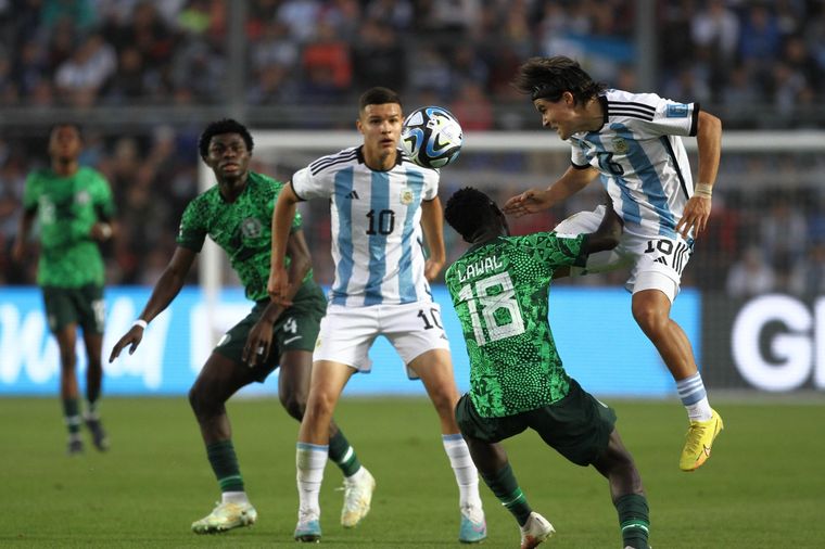 Argentina y Nigeria juegan en San Juan. Foto: EFE