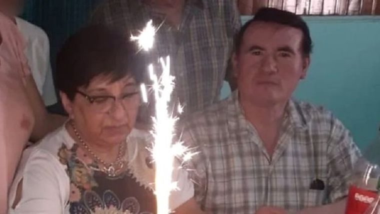 Rebilla junto a su víctima más reciente