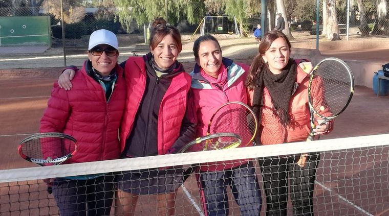 Las chicas de Banco Mendoza jugarán la final en Damas C Foto: Gentileza