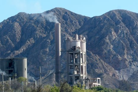 Holcim Argentina busca nuevos talentos para sumarse a su equipo de producción en Mendoza.