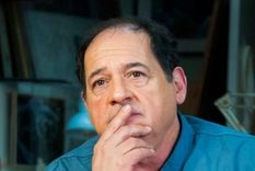 La pieza teatral divide opiniones sobre el respeto y la sensibilidad Foto: Instagram @juliochavezactor.