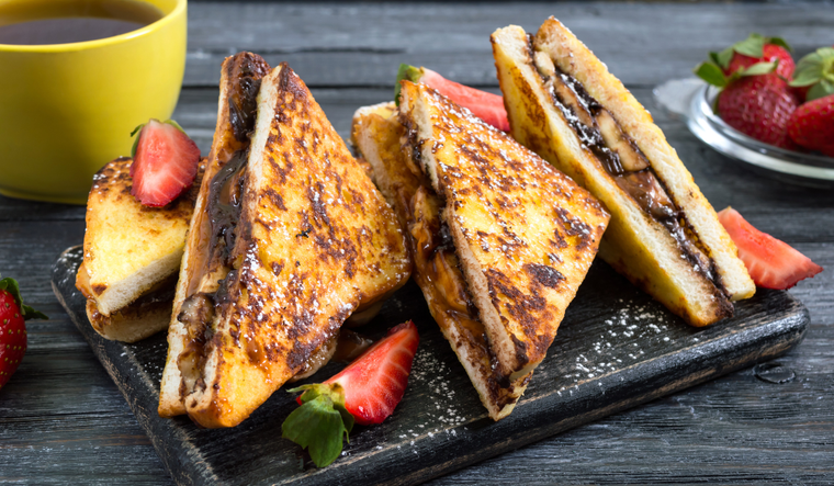 Hoy en día, esta receta es tendencia en redes sociales por sus versiones rellenas y decoradas.