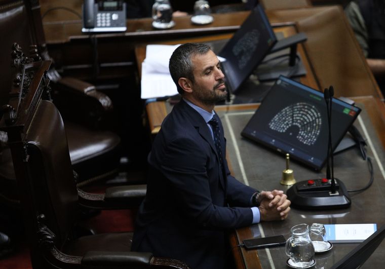 Martín Menem, el presidente de la Cámara de Diputados en el recinto del Congreso. Foto: Noticias Argentinas Martín Menem, el presidente de la Cámara de Diputados en el recinto del Congreso. Foto: Noticias Argentinas
