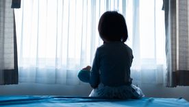 Solamente el 10% de los casos de abuso sexual infantil llega a ser denunciado. Solamente el 10% de los casos de abuso sexual infantil llega a ser denunciado.