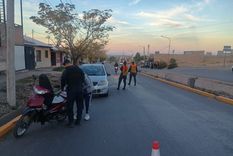 Un importante operativo de control se desarrolló la tarde de este martes en la zona del barrio 8 de Abril de Las Heras