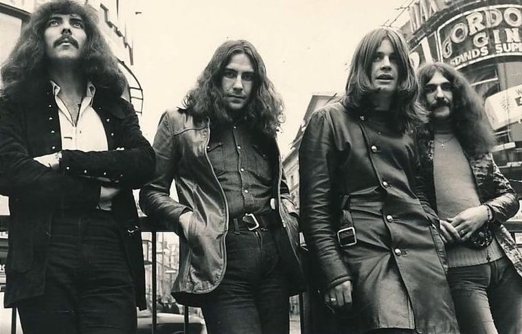 La legendaria banda Black Sabbath liderada por Ozzy Osbourne. La legendaria banda Black Sabbath liderada por Ozzy Osbourne.