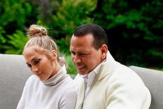 jlo atraviesa un dificil momento por los rumores de infidelidad de su prometido alex rodriguez