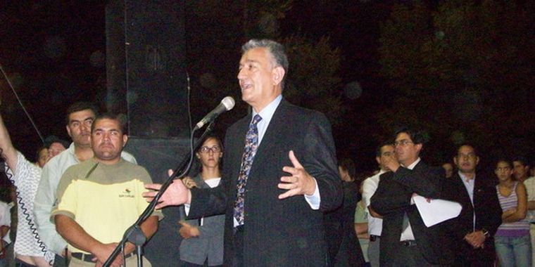 Rodríguez Saá en su visita a San Carlos.