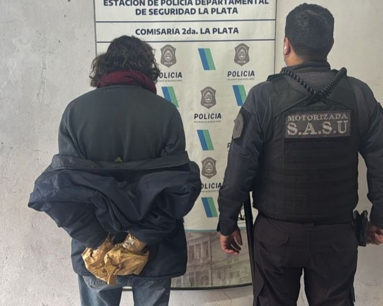 El detenido fue identificado como Leopoldo Olegario Araoz.