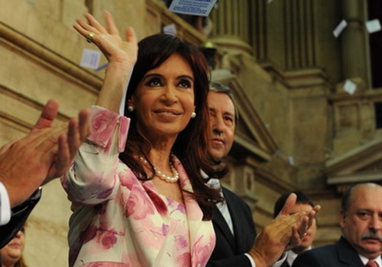 La presidenta saluda a la Asamblea. Foto: Télam