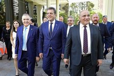 Sergio Massa estuvo en la asunción del nuevo gobernador de Tucumán, Osvaldo Jaldo