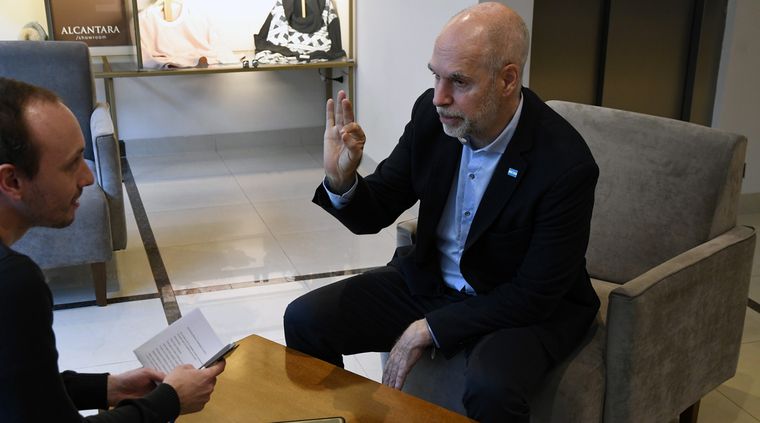 Rodríguez Larreta y Morales, junto a Pullaro, presentaron en Rosario sus propuestas para impulsar una Revolución de la Seguridad en el país. Foto: ALF PONCE MERCADO / MDZ