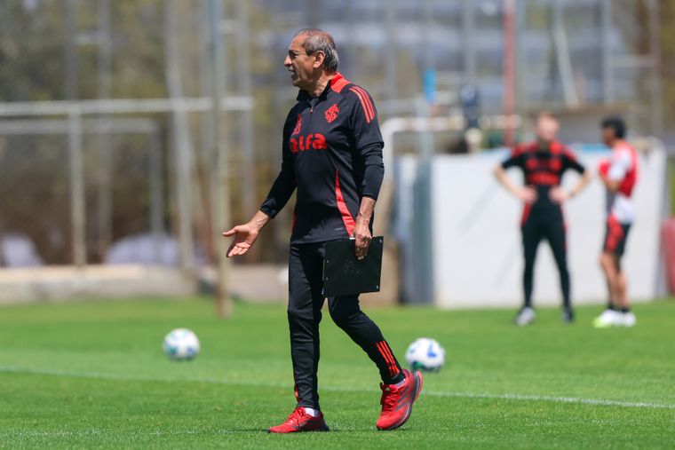 Ramón Díaz llenó de elogios al Chacho Coudet.