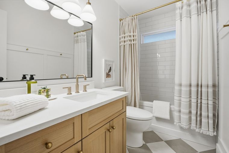 La alternativa para cambiar el baño con presupuesto. La alternativa para cambiar el baño con presupuesto. 
