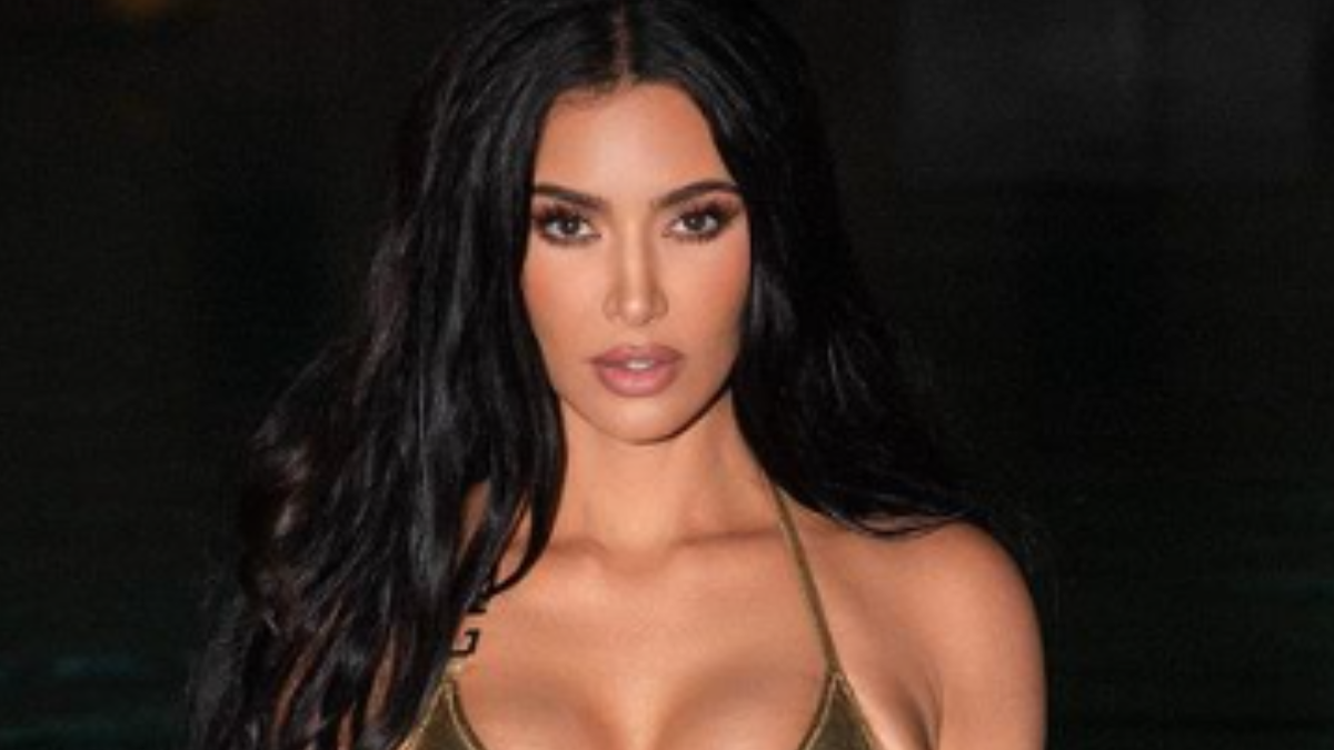 La arriesgada línea de tangas con vello de Kim Kardashian que rompió las redes