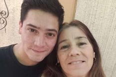 Pablo Troncoso junto a su madre Foto: Facebook Pablo Troncoso junto a su madre Foto: Facebook