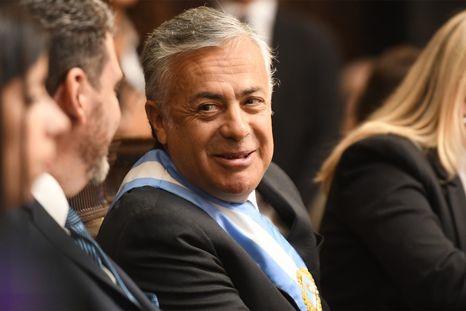 Cornejo apoyó a Milei, anunció obras y también proyectos para darle más poder a la policía. Foto: Alf Ponce Mercado/MDZ Cornejo apoyó a Milei, anunció obras y también proyectos para darle más poder a la policía. Foto: Alf Ponce Mercado/MDZ