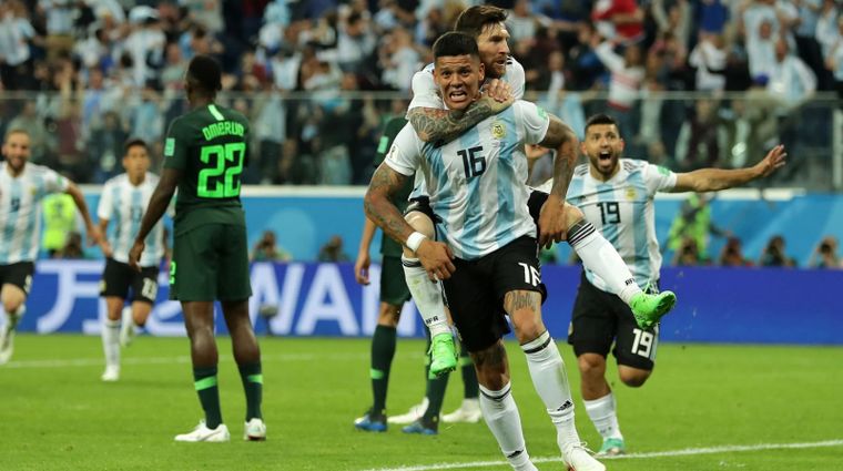 Marcos Rojo tiene enmarcada esta foto en su casa. Foto: FIFA