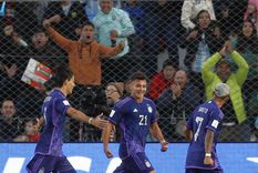Argentina bailó a Nueva Zelanda y terminó la fase de grupos con una goleada Foto: EFE Argentina bailó a Nueva Zelanda y terminó la fase de grupos con una goleada Foto: EFE