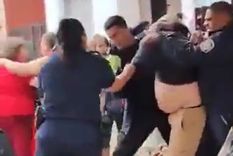 El delincuente detenido tiene 32 años. Foto: Captura de video El delincuente detenido tiene 32 años. Foto: Captura de video