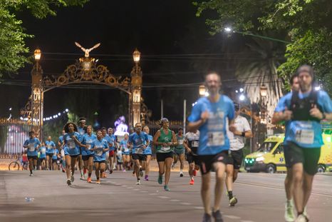 Media Maratón en Mendoza. Media Maratón en Mendoza.