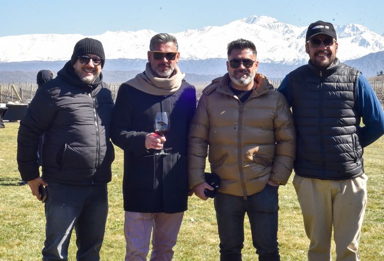 Guillermo Domínguez, Emanuel Ontivero, Rodrigo Rivas y Joel Poblete. Guillermo Domínguez, Emanuel Ontivero, Rodrigo Rivas y Joel Poblete.